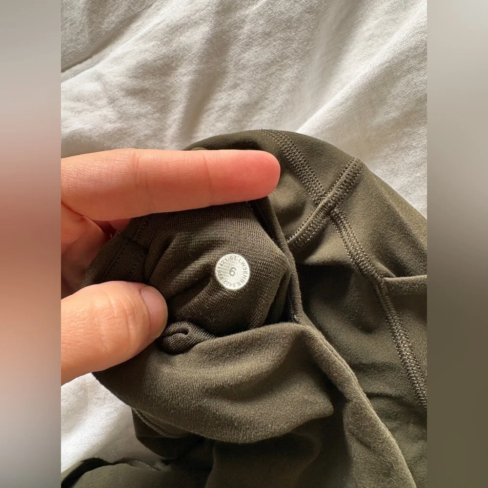 Lululemon Leggings - Picture 6 of 7